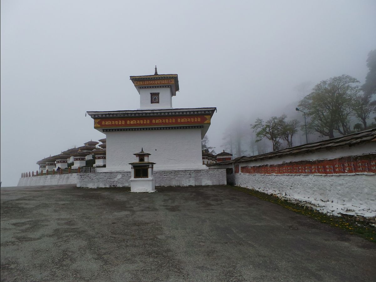 Dochula Pass04